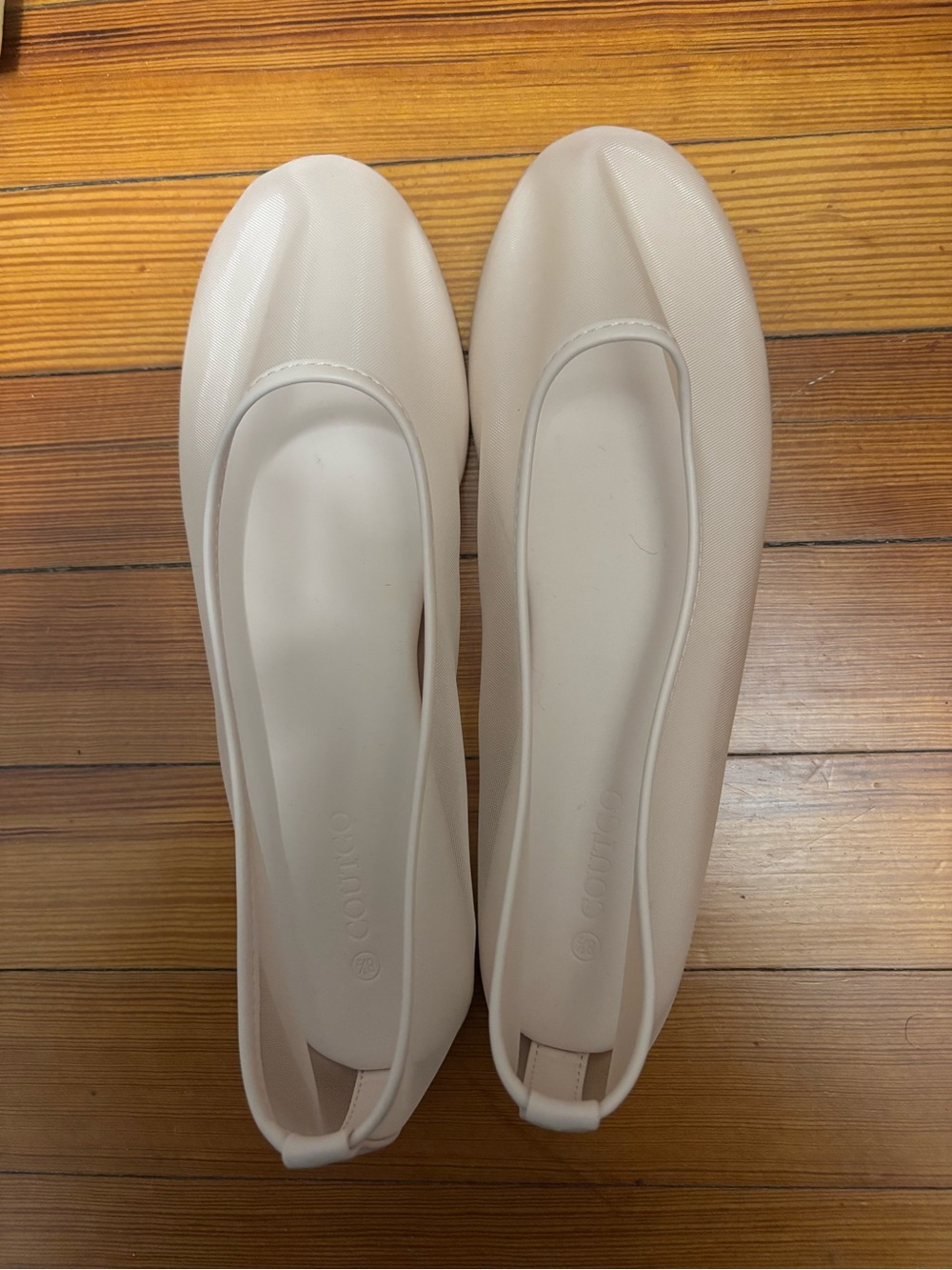 Women’s Mesh Ballet Flats in Light Beige/Pink - Brand new, 8.5!